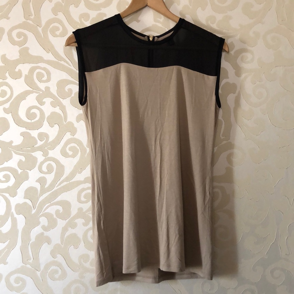 Ann Taylor LOFT casual sleeveless top